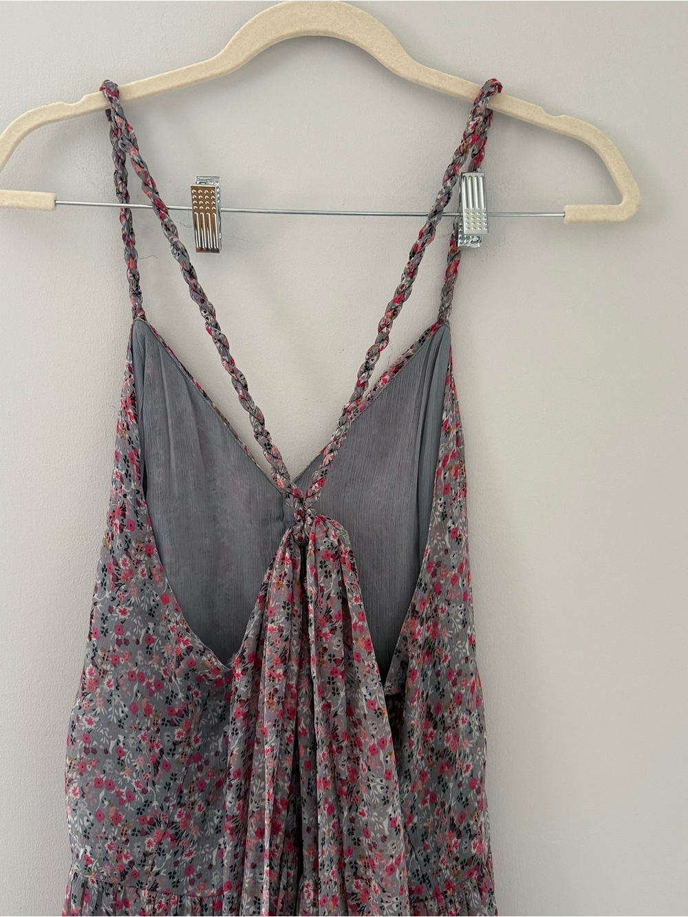Astr Printed Lavender-Pink Floral V-Neck Tiered Maxi Dress - Picture 8 of 11